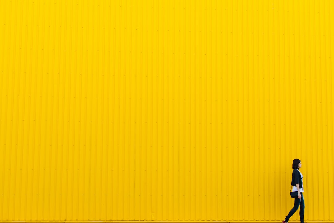 Image default